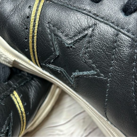 CONVERSE Black Leather Chuck Taylor All Stars - Picture 10 of 11